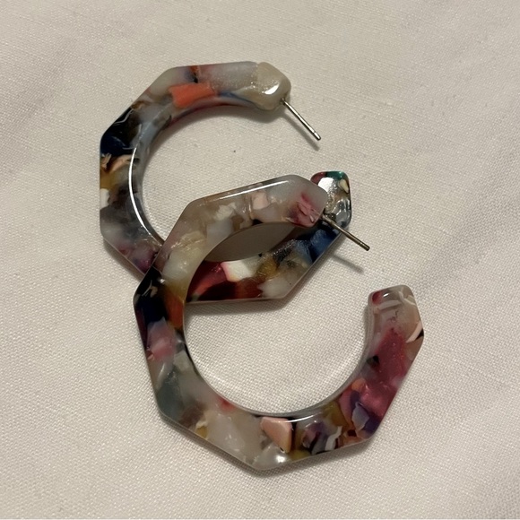 Assortment of 3 Sets of Earrings - Acrylic Multicolor Hoops, Rattan, and Gold - Picture 7 of 8